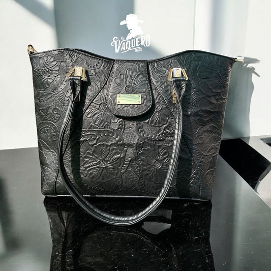 Cartera Negra con Grabado